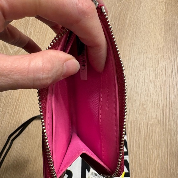 NWT Marc Jacobs Top Zip The Wallet - Picture 6 of 6